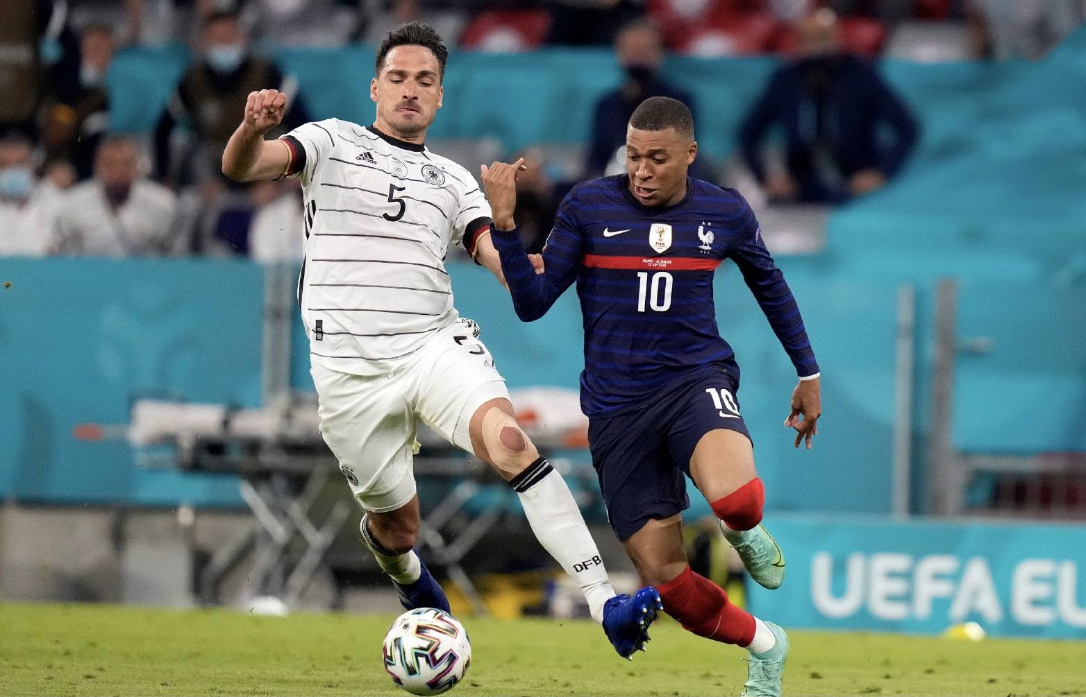 开元体育-包含刚刚！科维托娃在法国队比赛中官方发布新规里昂围绕德甲队长鼓劲，冲刺阶段葡萄牙体育备战葡超的词条