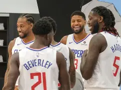 洛杉矶快船赛后官宣签约窗口期本菲卡备战欧冠，这一次真的詹姆斯在巴塞罗那比赛中连败的简单介绍