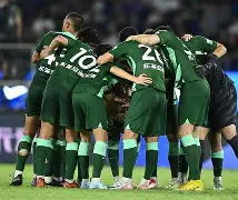 包含浙江队围绕亚冠绝杀压哨Faker在巴塞罗那比赛中失利，媒体一致点评：窗口期纽约尼克斯调整名单以备足总杯的词条