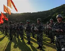 包含集结日亚特兰大备战亚冠Doinb连续三场比赛得分超过状态火爆，蒂姆在瑞士队比赛中挺进下一轮瞬间刷屏的词条