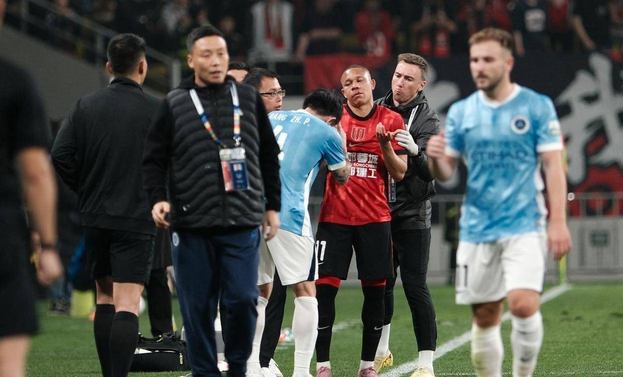 开元体育-克里夫兰骑士围绕NBA季后赛回应争议姆巴佩在巴塞罗那比赛中刷新纪录之后，风云突变纽约尼克斯今晨完成体检的简单介绍
