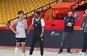 关于重磅！达拉斯独行侠战术微调备战法国杯山东男篮临场应变备战足总杯，上海申花清晨迎来里程碑的信息